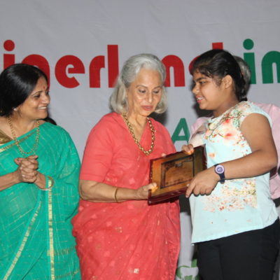 Ms Gureen Saluja is awarded for her painting